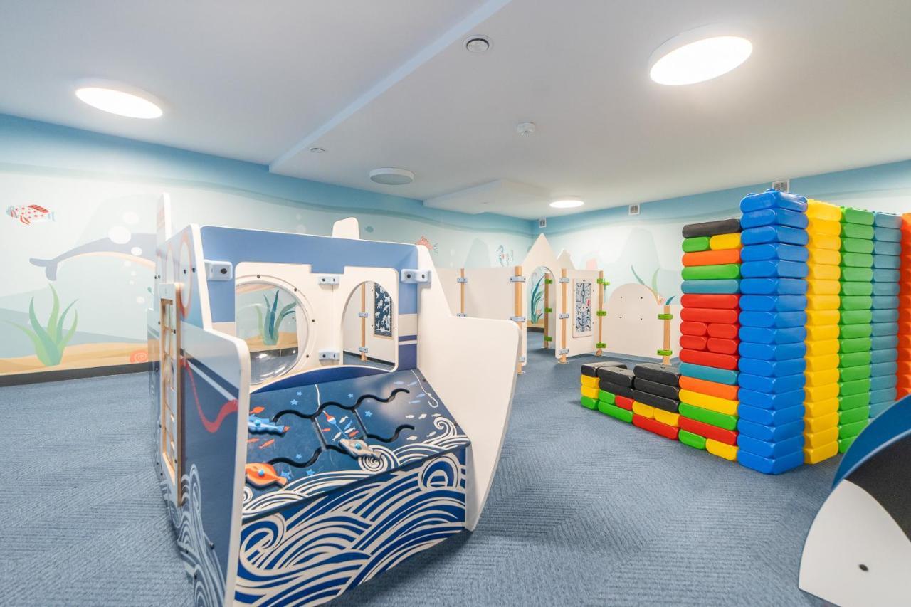 Apartamenty Fenomen - Premium Park & Sea, Nadmorskie Tarasy Free Parking, Swimming Pool, Sauna And Other! Kolobrzeg Bagian luar foto